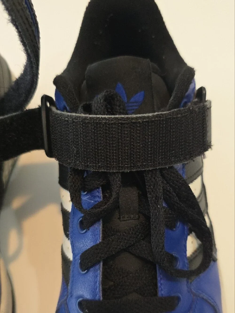 adidas Forum Low Black Pulse Blue Mens Size 8.5 Retro Retro Basketball Sneaker
